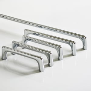 Nowoczesny chromowany szary uchwyt do szafki: prosty uchwyt do szuflady ze stopu cynku M310