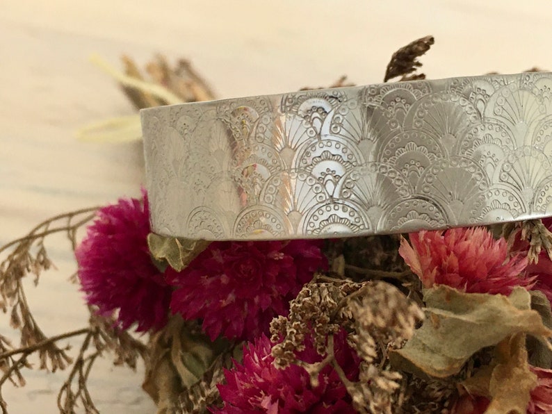 Hand Stamped Cuff Bracelet \u2022 Bracelet \u2022 Bracelet personnalis\u00e9 \u2022 Hand Stamped \u2022 Gift for her \u2022 Birthday \u2022 Anniversaire \u2022 Christmas \u2022 No\u00ebl