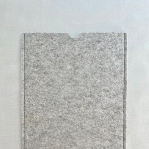 Custodia per laptop in feltro di lana beige crema - MacBook Pro 14" - Custodia per notebook - Design minimalista aperto - Protettiva e ammortizzata - Tecnologia sostenibile