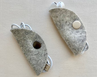Gray Wool Felt Cord Organizer: Minimalist Cable Wrap (Set of 2/4)