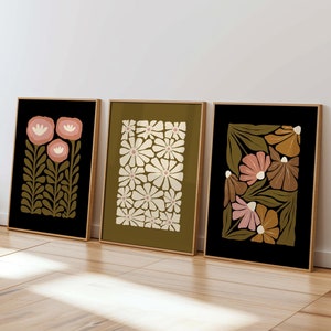 Moody Flower Printable Art 3er-Set, Boho Herbst Print Schwarz & Olivgrün Herbst Blumenwandkunst für Wohnzimmer, trendige Drucke Ästhetische Kunst