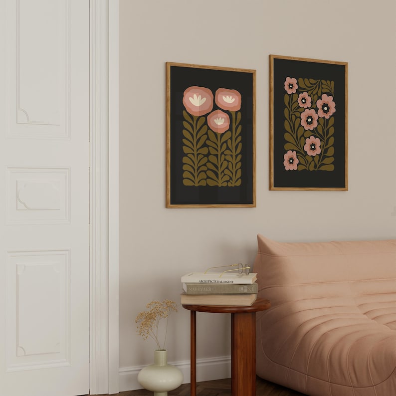 Set med 2 stämningsfulla väggkonstmotiv med grönt och svart blommönster, ekologiska folkblommor, utskrivbara abstrakta botaniska posters för mors dag-present bild 2