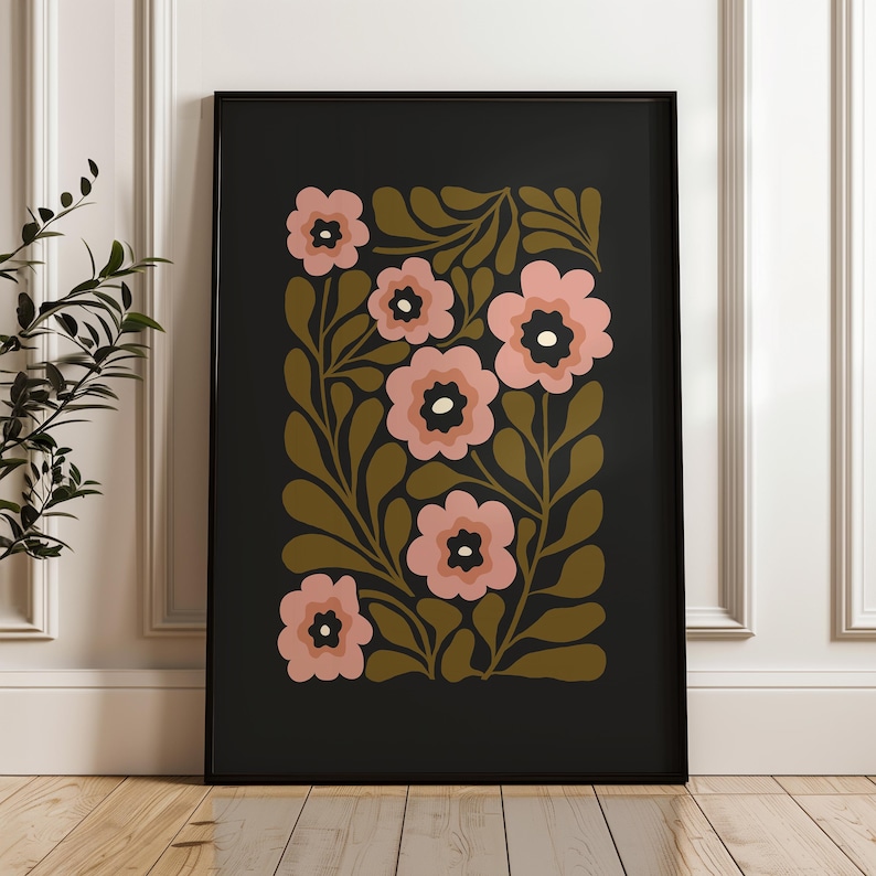 Set med 2 stämningsfulla väggkonstmotiv med grönt och svart blommönster, ekologiska folkblommor, utskrivbara abstrakta botaniska posters för mors dag-present bild 5