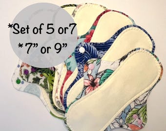 Light Day Reusable Panty Liner Cloth Pads 4 Layers Cotton Flannel, 7” or 9" cloth Washable Pads With Snaps Set of 5 or 7 Eco Friendly