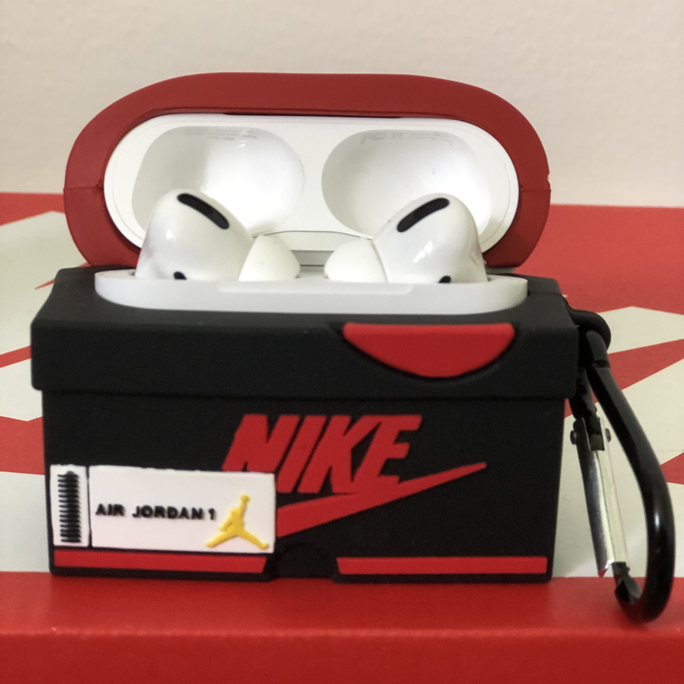 Air Jordan 1 Sneaker AirPods Case Gen 1/2 y Pro Nike Shoe | Etsy
