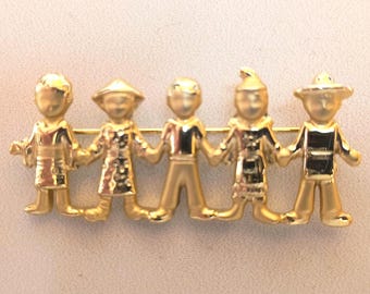 Vintage Figural Brooch Featuring Chinese, Asian Costumes and Traditional Clothing, Garb