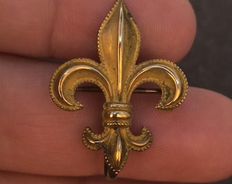 Antique Fleur De Lis Brooch Pin, Beautiful Brass for Hanging Pendant Watch or Charm - Excellent Lapel Brooch, Arrives Gift Boxed