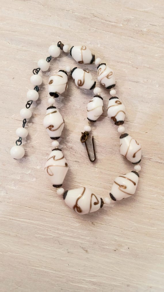 Wedding Cake Glass Bead Choker from the Art Deco Era