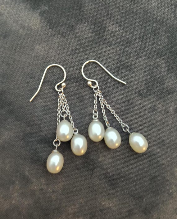 Freshwater pearl Drop Earrings in Sterling Silver