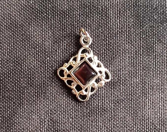 Vintage Mahogany Tiger's Eye Pendant with Celtic, Filigree Setting -Sterling Silver