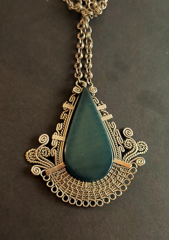 Boho Green Agate Necklace with Intiricate Silver Wire Wrapping, Long Chain