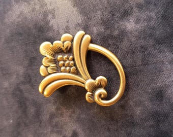 Vintage Lotus Blossom Brooch, Replica of Ancient Egyptian Art - Brushed Goldtone Museum Replica