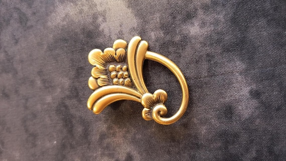 Vintage Lotus Blossom Brooch, Replica of Ancient Egyptian Art - Brushed Goldtone Museum Replica