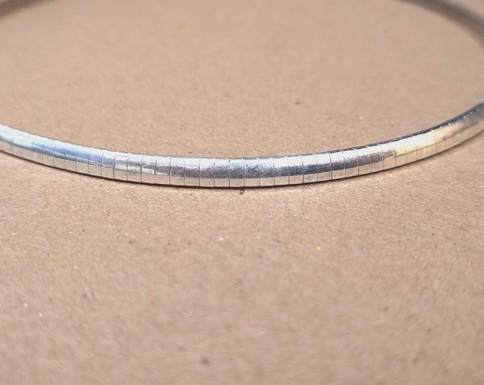 Omega Necklace: Estate. MILOR. ITALY. 925 Sterling Silver 16” Omega 6MM CHOKER Necklace