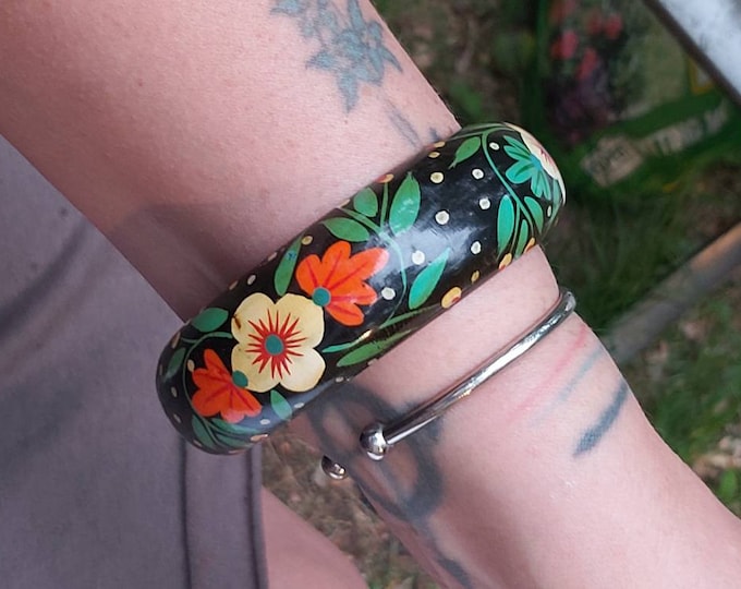 Eastern European Folk Art Bangle Bracelet, Vintage Wood & Enamel Painted Floral