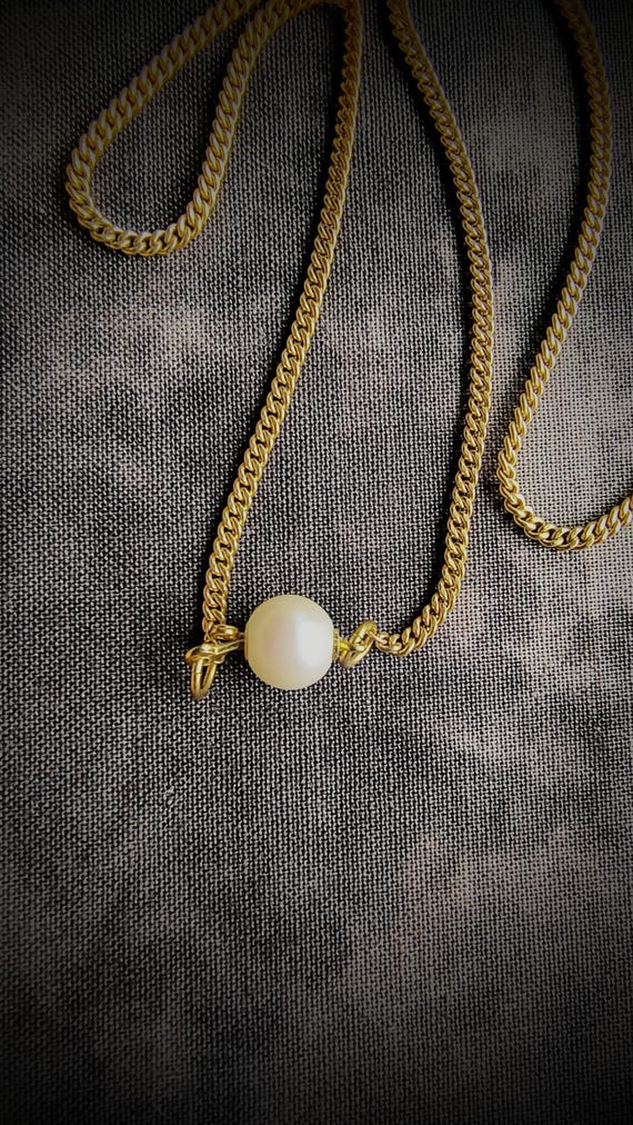 Pearl Solitaire & Chain Necklace - Vintage Clasp Upcycled to Unique Charm Necklace