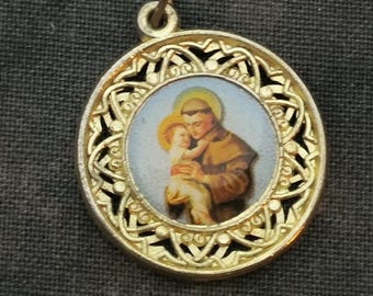 Vintage Saint Anthony Medal: Gold Tone Filigree Catholic Pendant