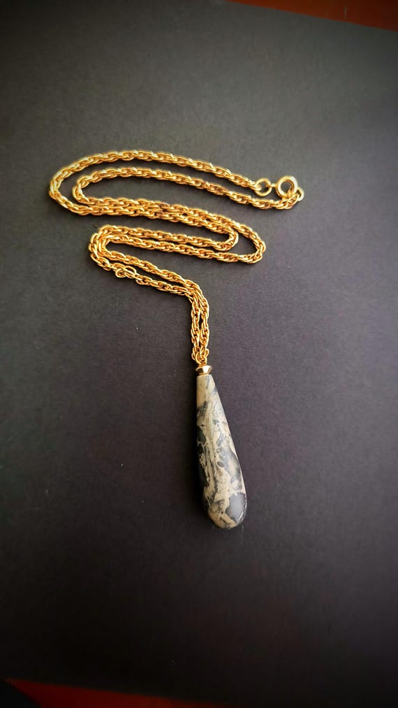 Pendulum Pendant - Vintage Italian Carrara Marble Teardrop for Decoration or Fortune Telling