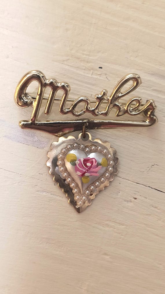 Mother Pin with Rose & Pearl Heart Charm - Sweet Vintage Brooch for Gift or Wear