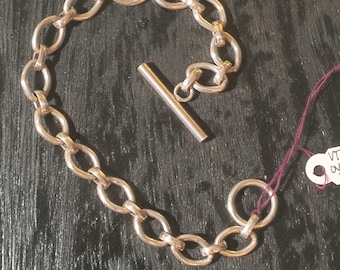 Gorgeous Vintage Bracelet, Sterling Silver with Elegant Oval Links, Retro Feel