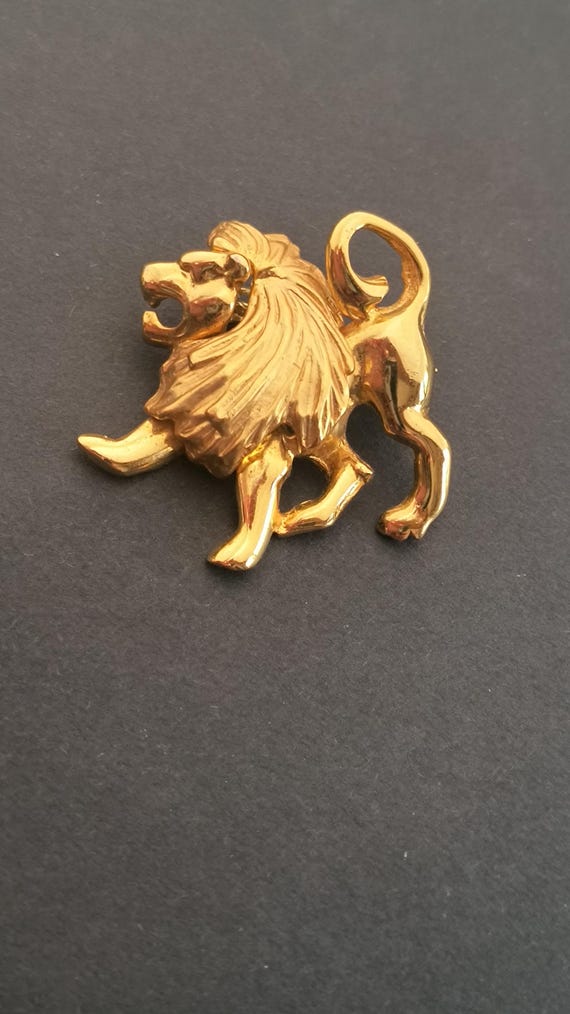 Vintage Gold Lion Brooch or Lapel Pin - Unisex Gift for Leo, August Birthday!