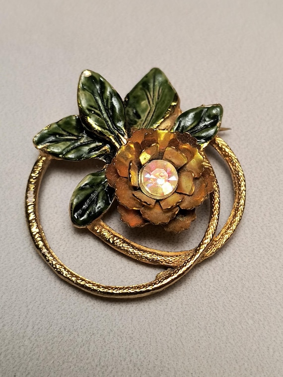 Vintage Rhinestone Floral Circle Brooch with Green Enamel and Gold Gilt