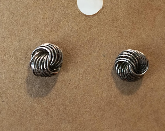 Unisex Silver Knot Stud Earrings - Great Wardrobe Staple for Anyone