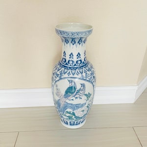 RARE Vintage Asian Chinoiserie Large Porcelain Vase with Bird Motifs- blue and white