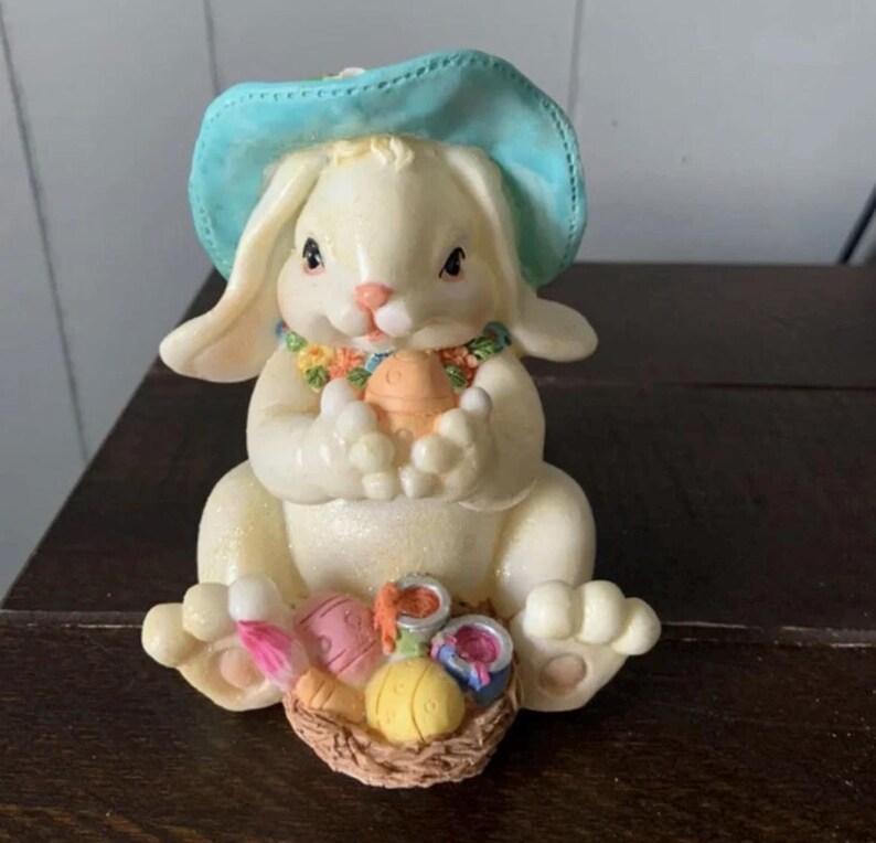 Vintage Easter Bunny Figurinesnull