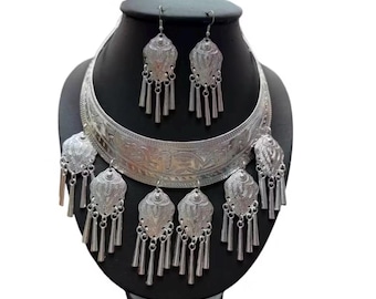 Isaan Lao Thai-stijl ketting en oorbel Srt zilver