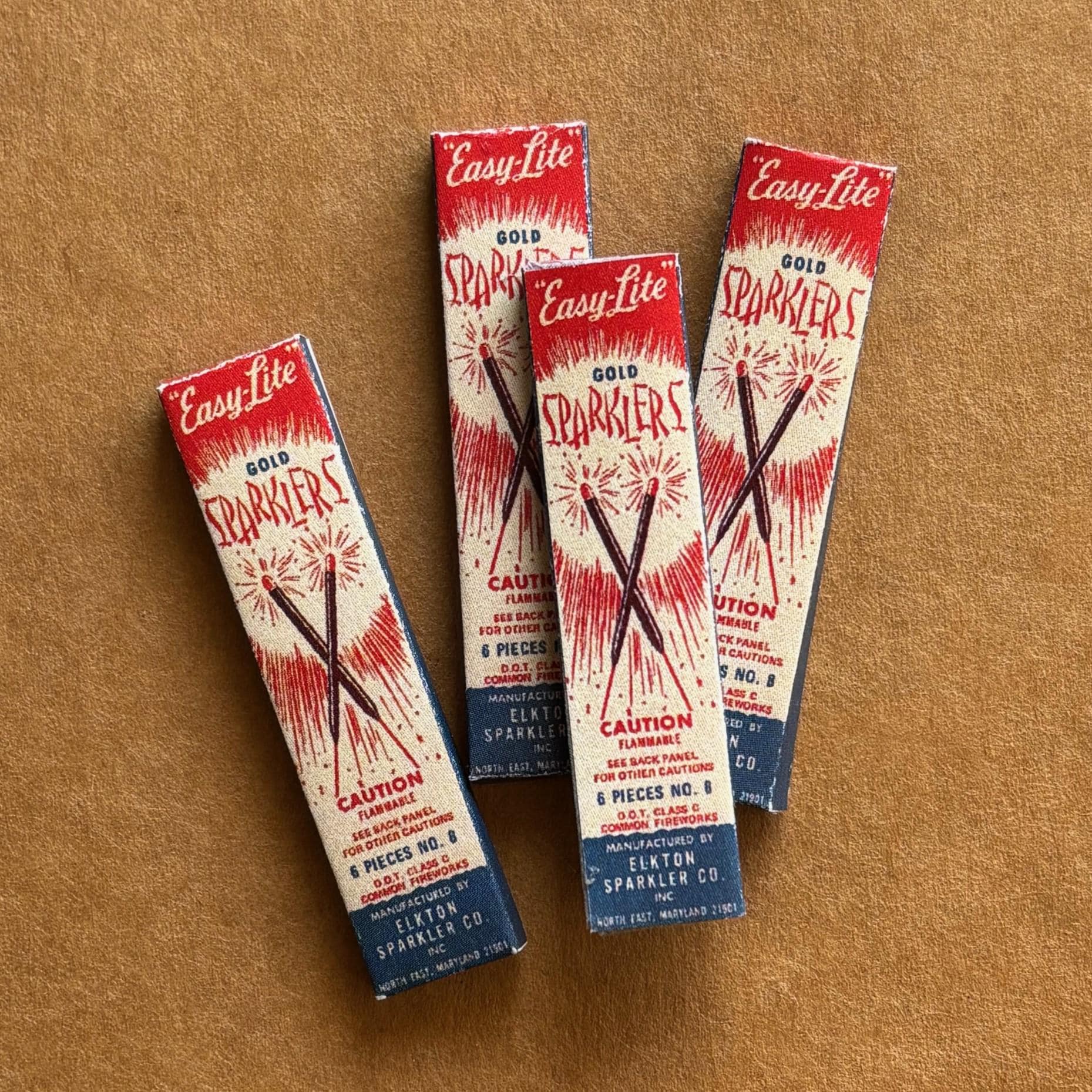 Mini Firework Set Miniature Retro Fireworks Set With Sparklers, Roman Candles and Rockets ...
