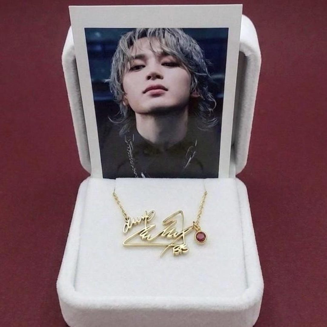 BTS ジミン シグネチャーネックレス | 18金メッキ K-POPグッズ - Etsy 日本