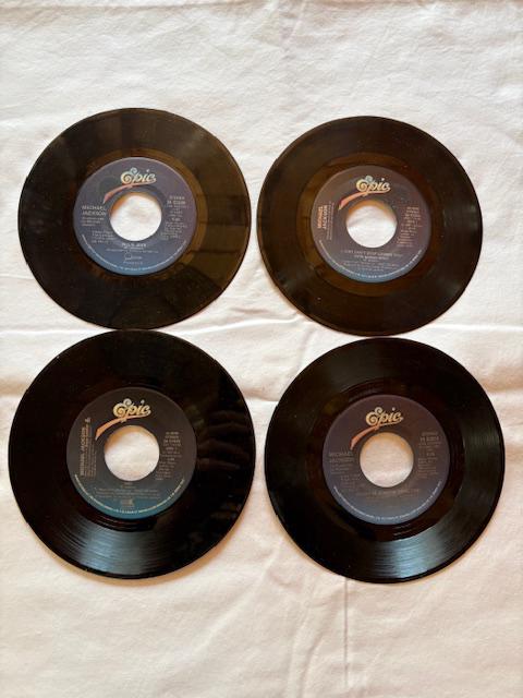 ヴィンテージ マイケル・ジャクソン 45 rpm ビニールレコード 4 枚組