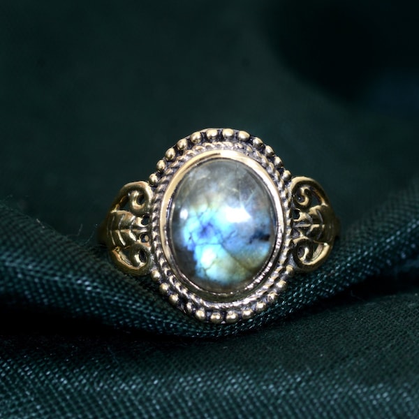 Labradorite Ring,Handmade Ring,Unique Ring,Vintage Ring,Dainty Ring,Boho Ring,Anniversary Ring,Wedding Ring,Gift Ring,Deco Ring,Gift For Her