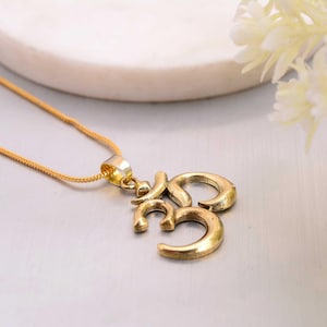 Joyería india con pedante OM, joyería para mujer, collar con dijes, joyería de verano, regalo de cumpleaños, regalo de aniversario, joyería boho, regalo para ella