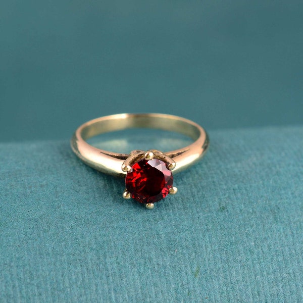 Anello di granato/anello delicato/anello di fidanzamento/anello regalo da donna/anello di dichiarazione/anello portafortuna/anello boho/anello regalo/regalo di San Valentino/regalo per qui