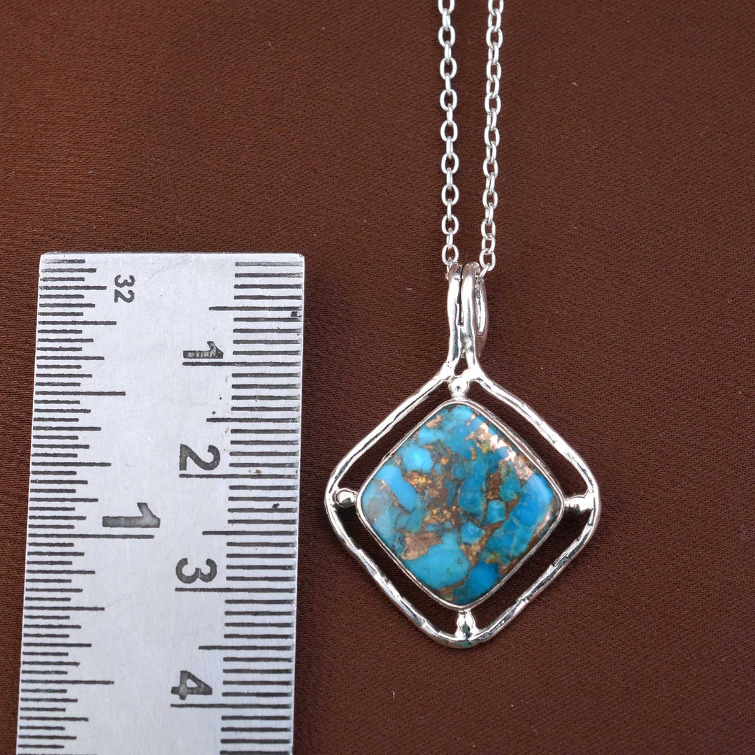 スカラベ ペンダントトップ ゴールドトーン ターコイズブルー風 エジプトモチーフ スカラベ ペンダントトップ ゴールドトーン ターコイズブルー風