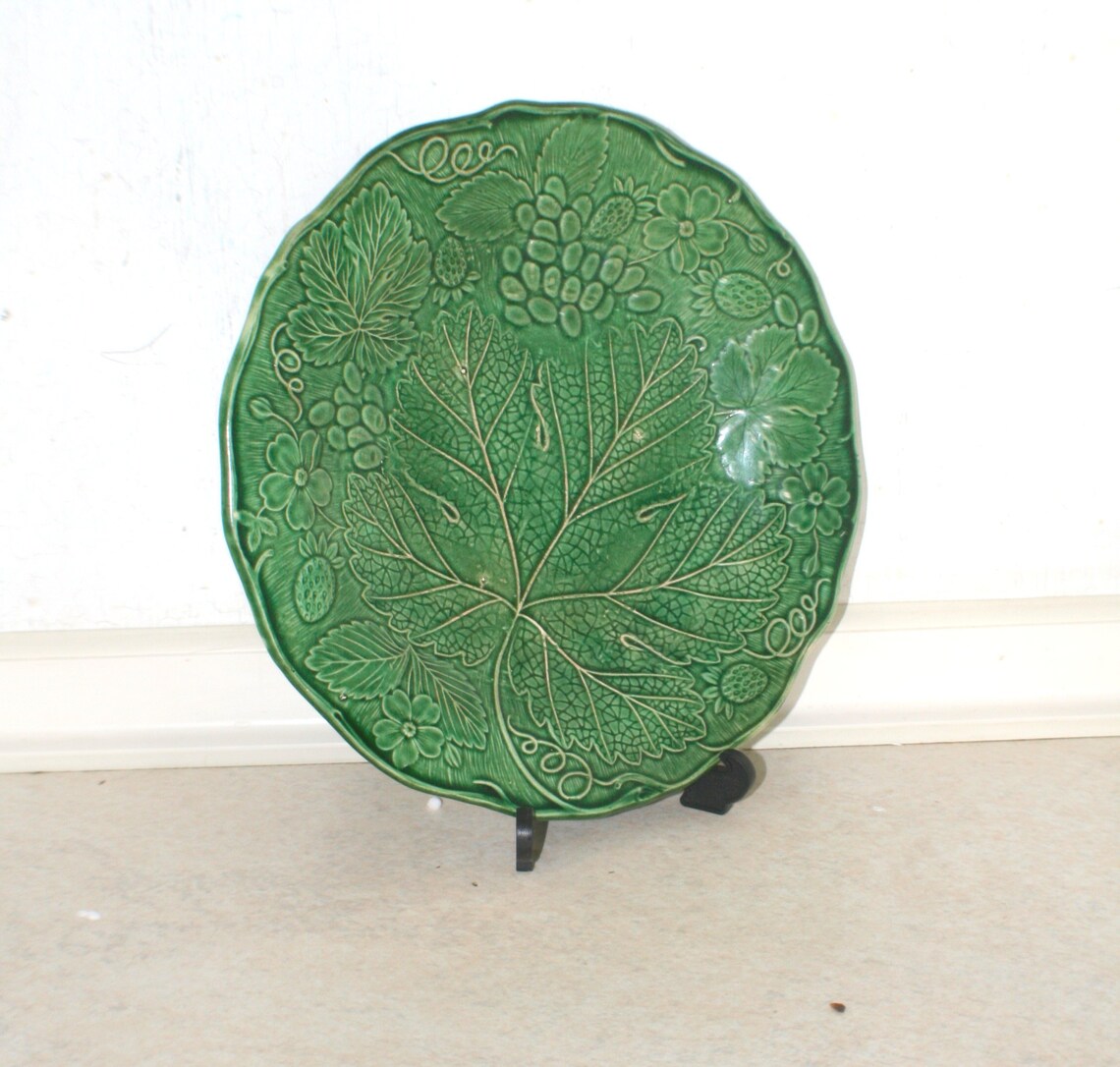 Antique Green Leaf glazed 19th C Majolica plate. 24 cm Etsy