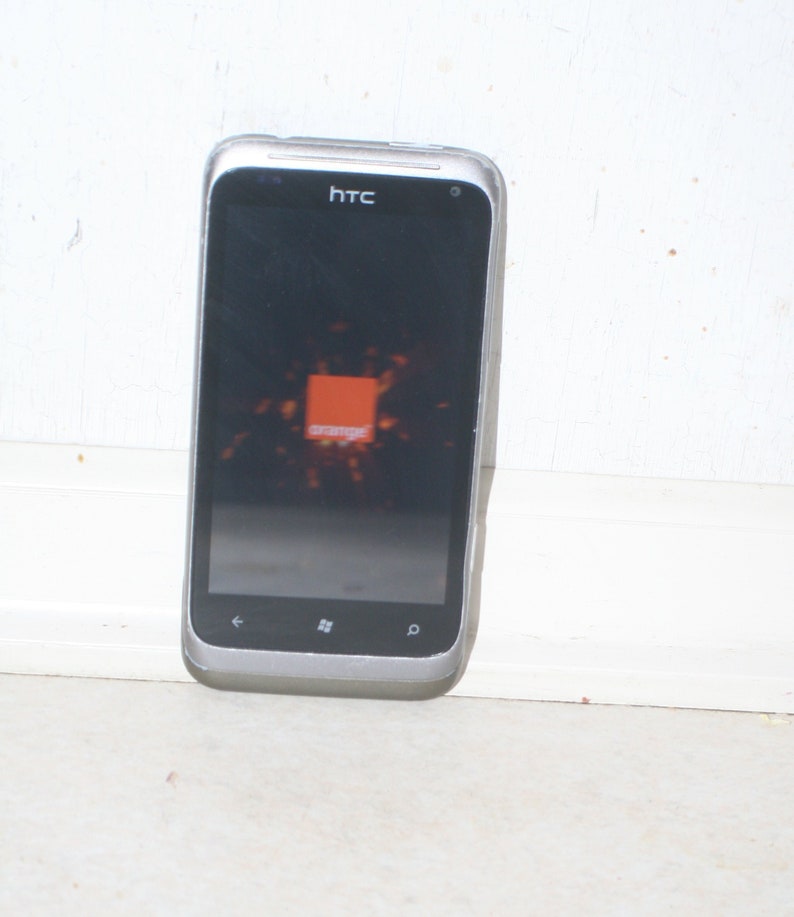 HTC P106-100 Windows Mobile Phone Orange Network. Working. GC image 2