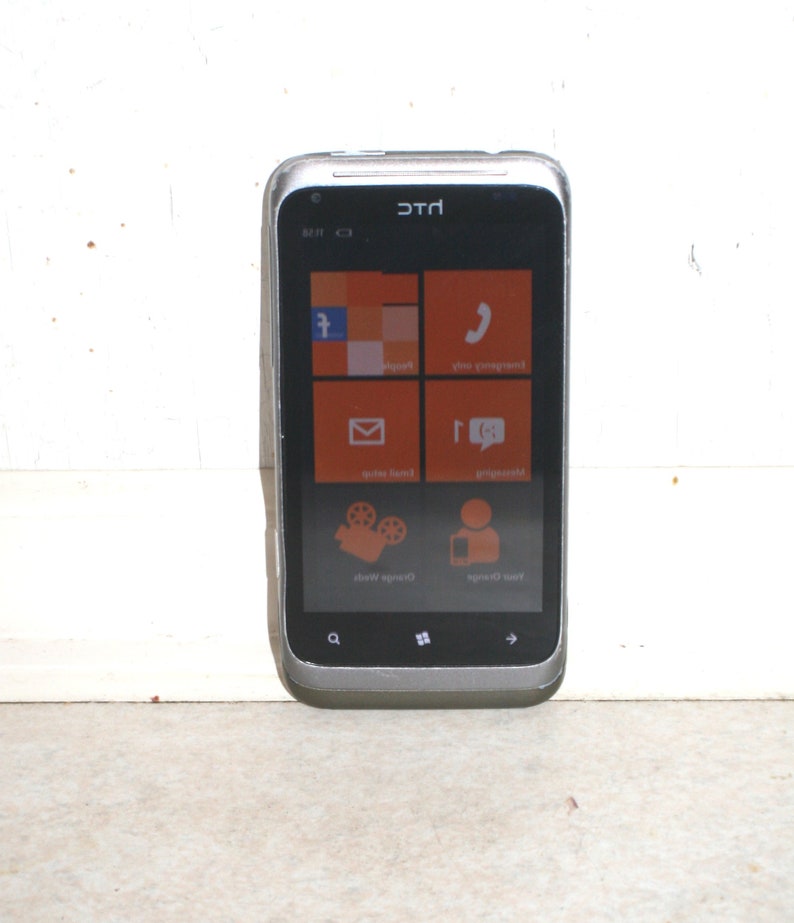 HTC P106-100 Windows Mobile Phone Orange Network. Working. GC image 1