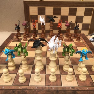 How to train your dragon - Toothless chess set