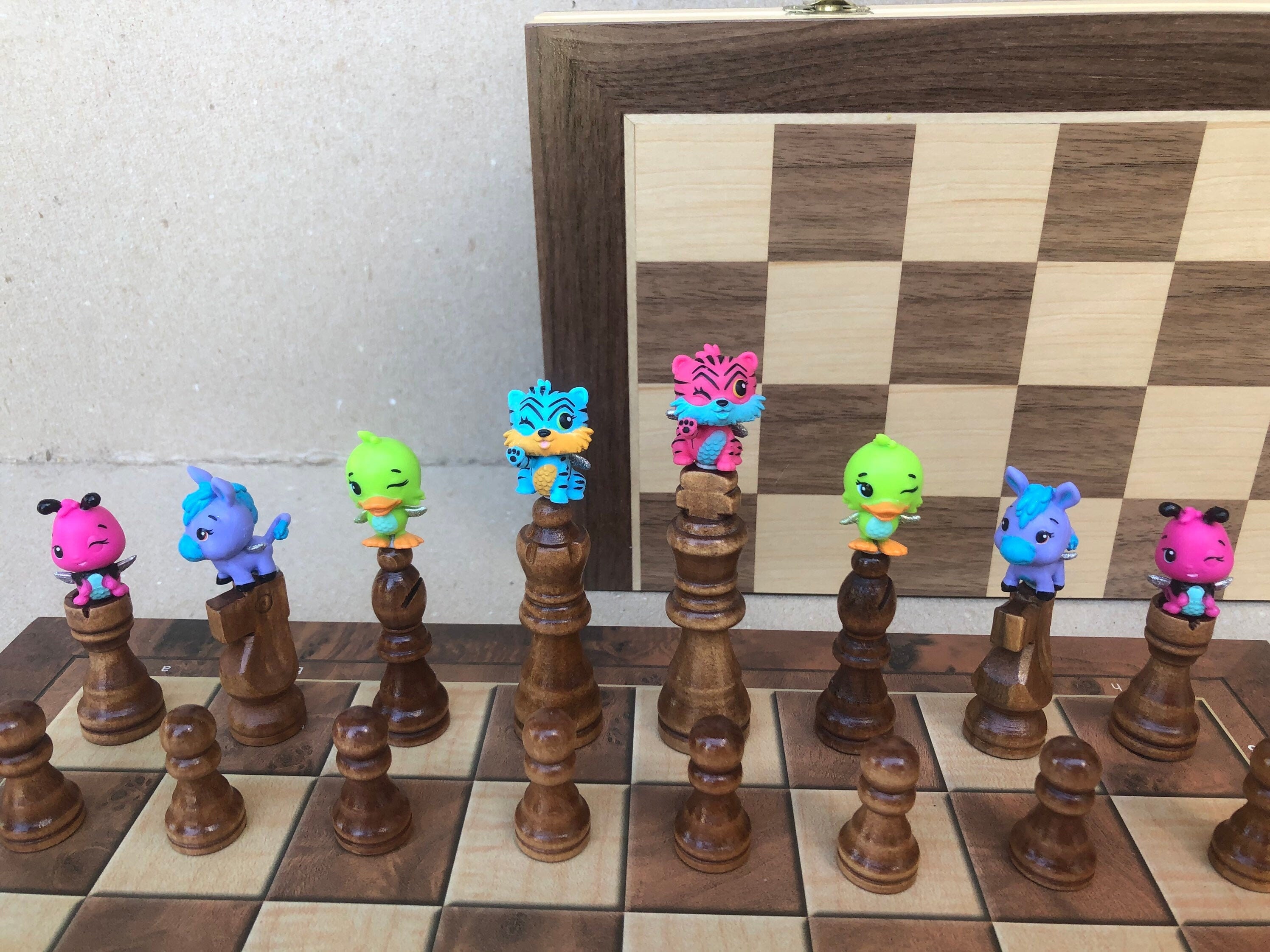 ボードゲーム チェス「MINIATURE ANIMAL CHESS SET」 Pet Animal Chess Set 4 - Etsy