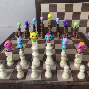 ボードゲーム チェス「MINIATURE ANIMAL CHESS SET」 Animal Chess Set by LPObjects — Kickstarter