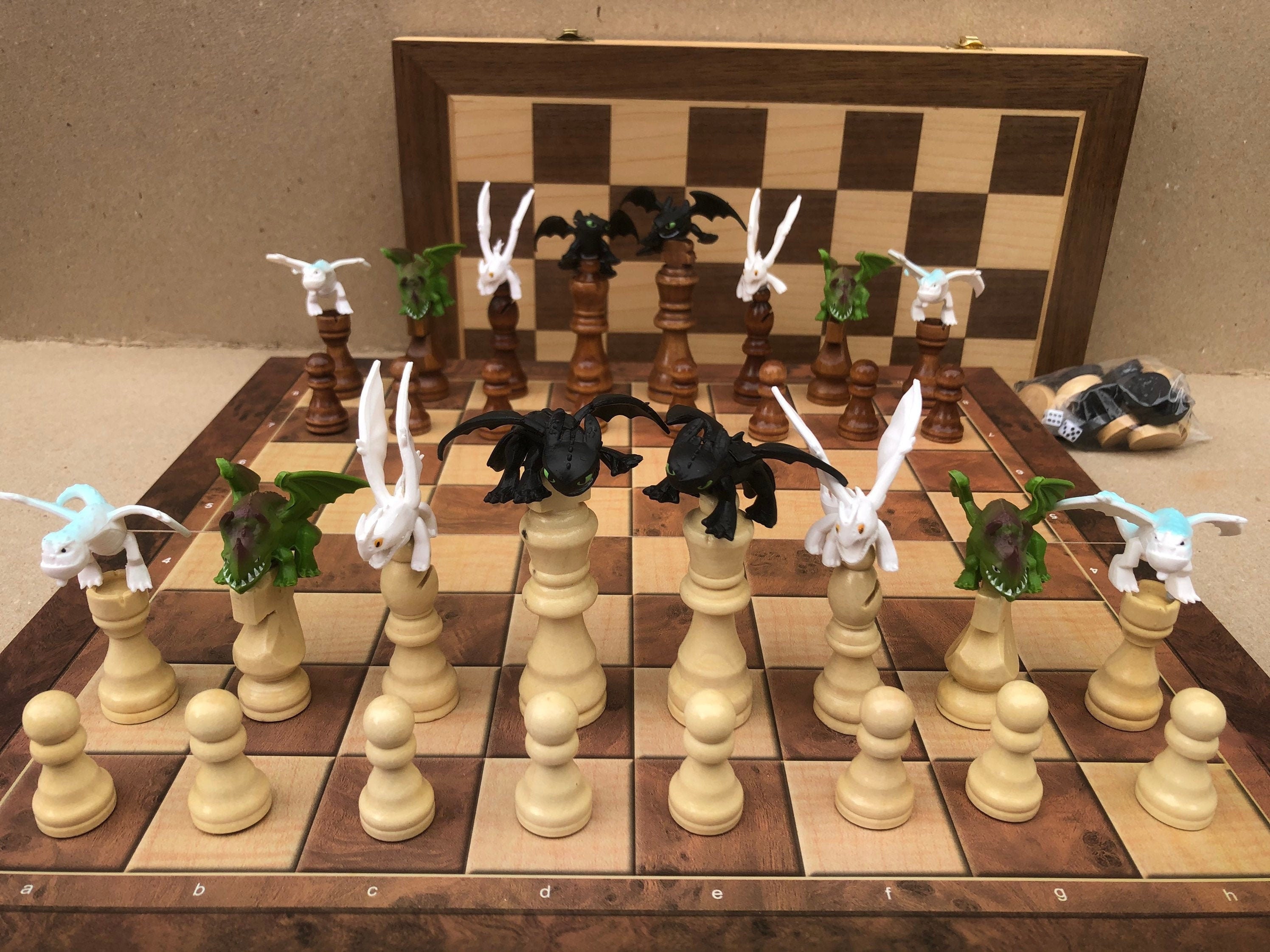 How to Train Your Dragon - Toothless Chess Set - Etsy
