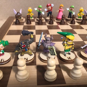2 Zelda v Mario chess set