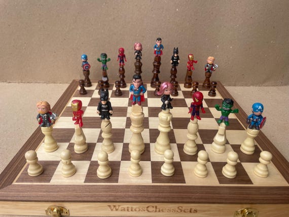 SUPER HEROES CHESS SCHACH スーパーヒーローズ チェス Super Hero