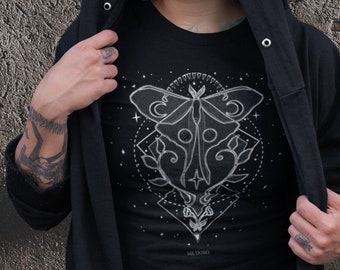 Dark academia Luna moth goth aesthetic shirt, Gothic clothing, Witchy Alternative Moon mystical tshirt, plus size goth