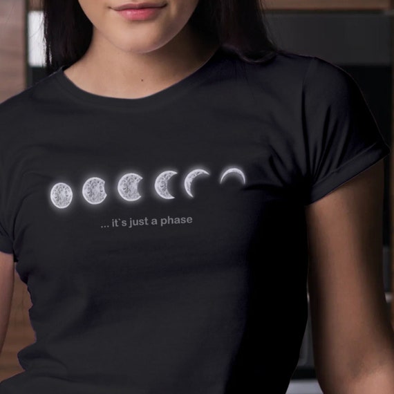 Fases lunares Camisa de bruja Camiseta celestial Luna Moth Camiseta Crescent Moon Tee ropa de bruja fases de la luna Etsy Espana