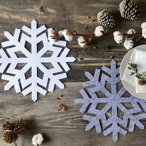 Snowflake Placemat, Felt Christmas Placemats for Table Decoration, 15.75" (40cm) New Year gift ideas