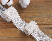 Ivory cotton lace trim, 1.65 quot (4.2 cm) wide vintage style lace trim for sewing, table runner, wedding gift, lace choker - 1.09 yards (1 m)